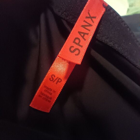 Spanx Lust Have Slimming Mid Length Slip-Small-Black-Tummy Control-NEW - Picture 7 of 9